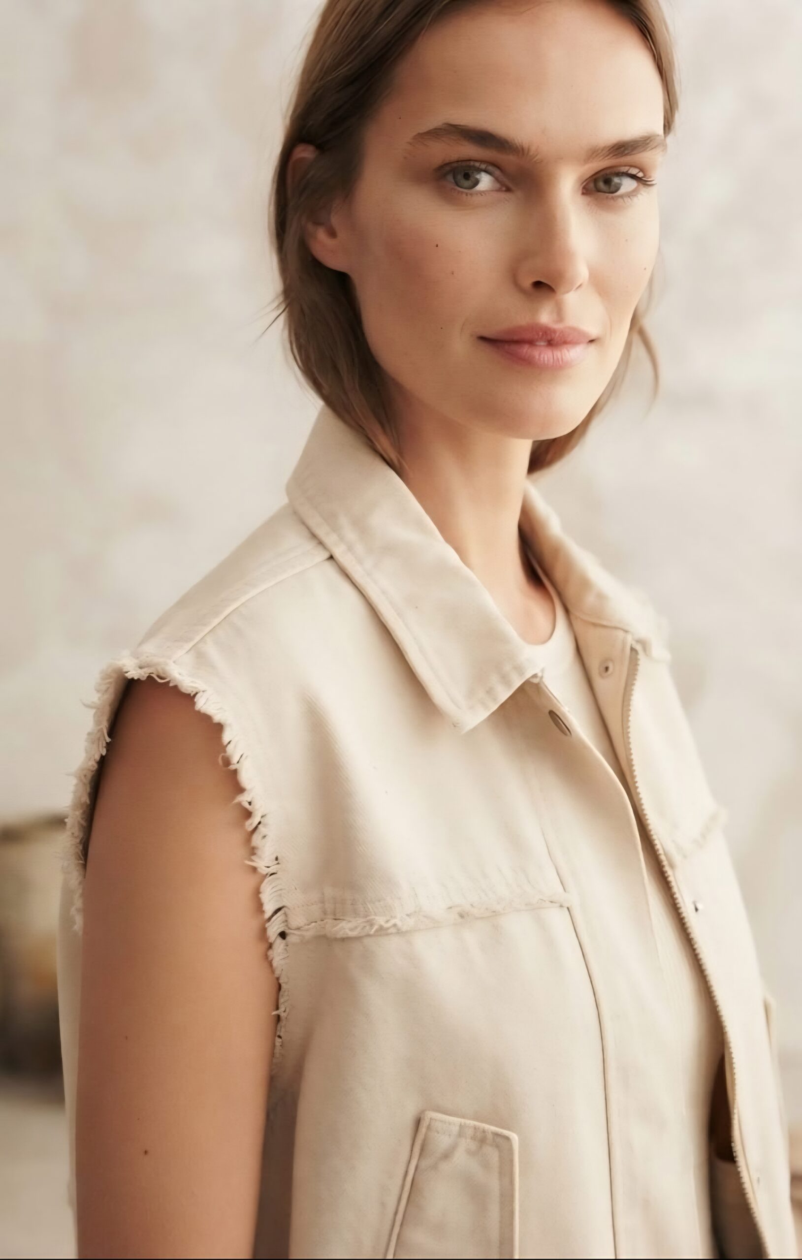 Beige jeans vest - Image 2